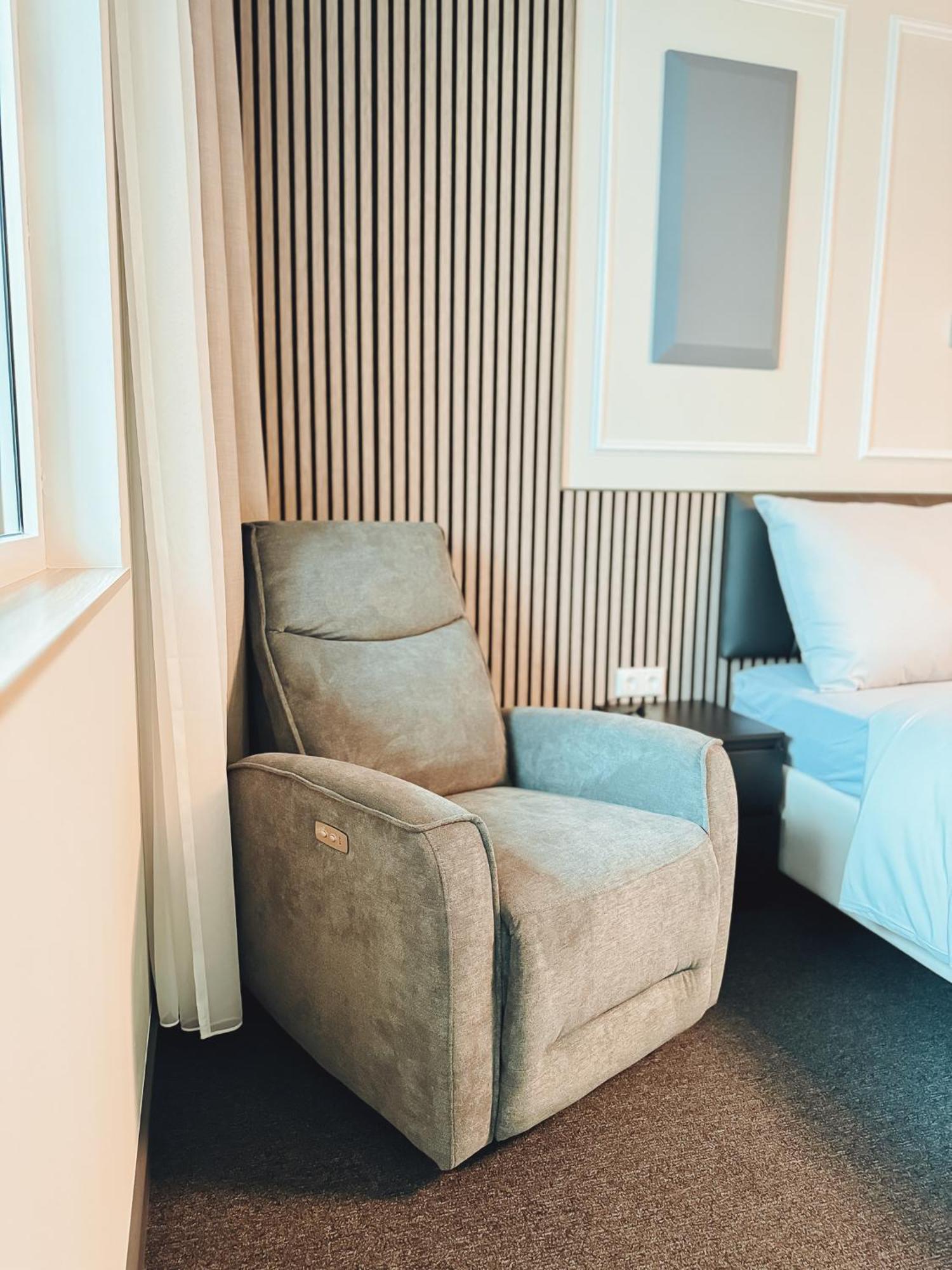 F Hotel 24H Check-In Hörsching Екстериор снимка