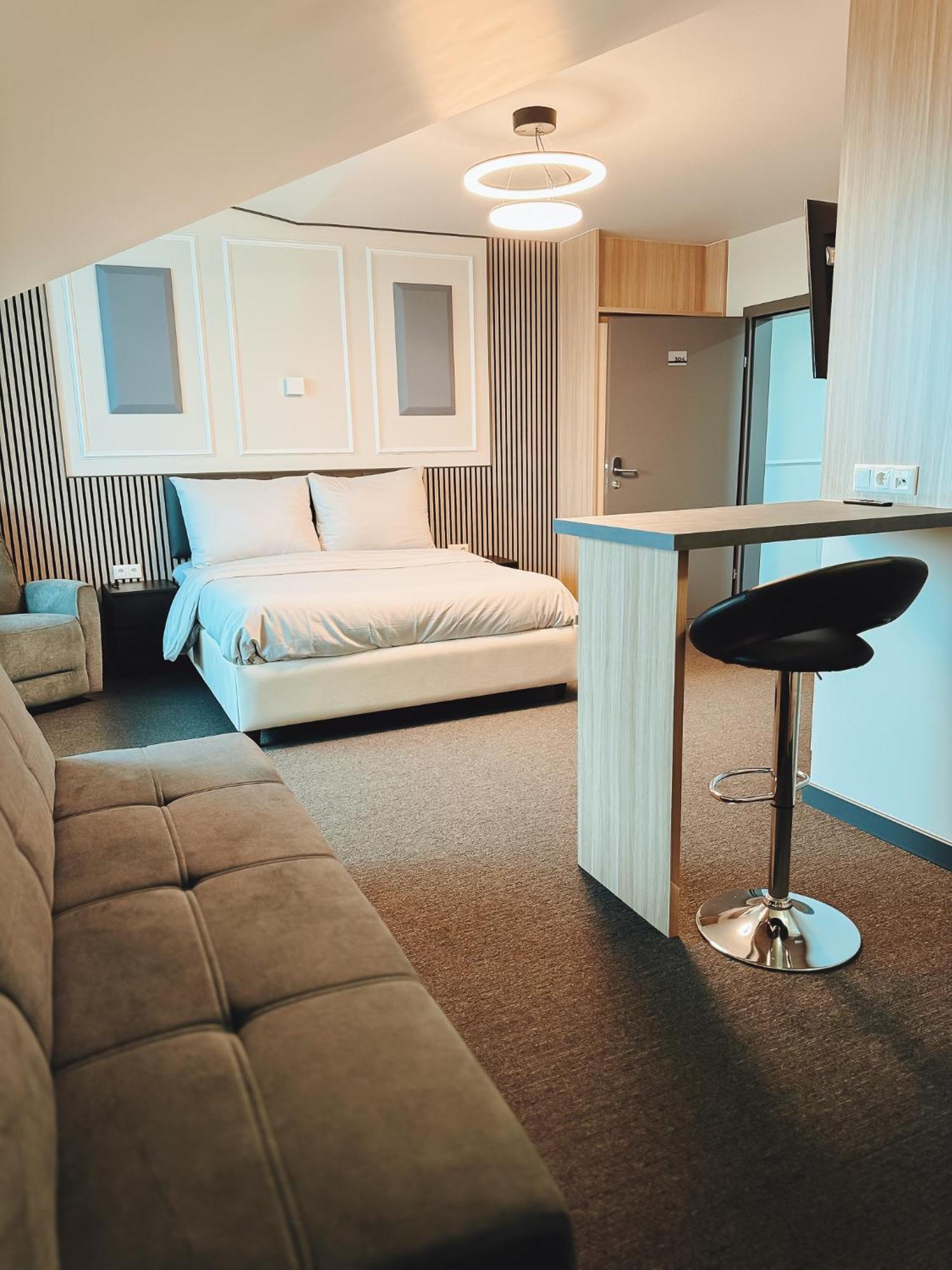 F Hotel 24H Check-In Hörsching Екстериор снимка